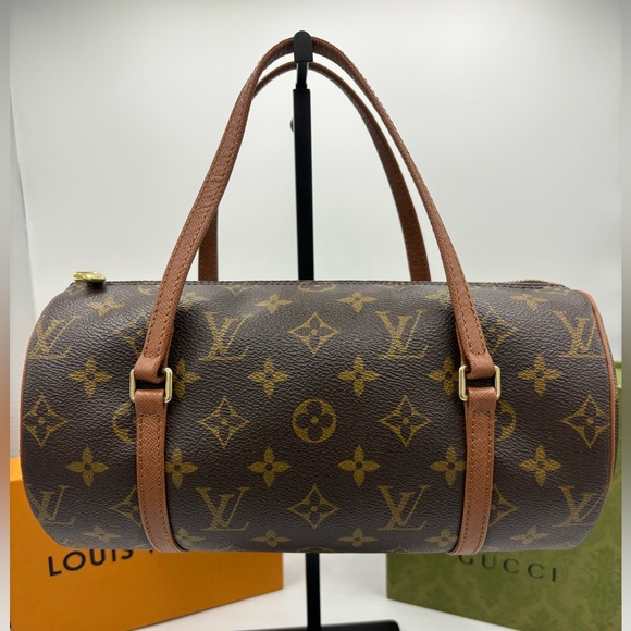 Louis Vuitton Vintage Papillon 26 - Picture 2 of 9